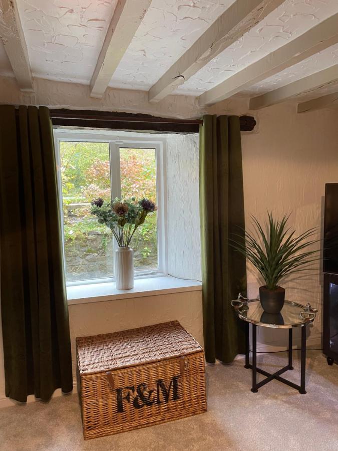 Canalside Cottage In The Heart Of Llangollen. Екстер'єр фото